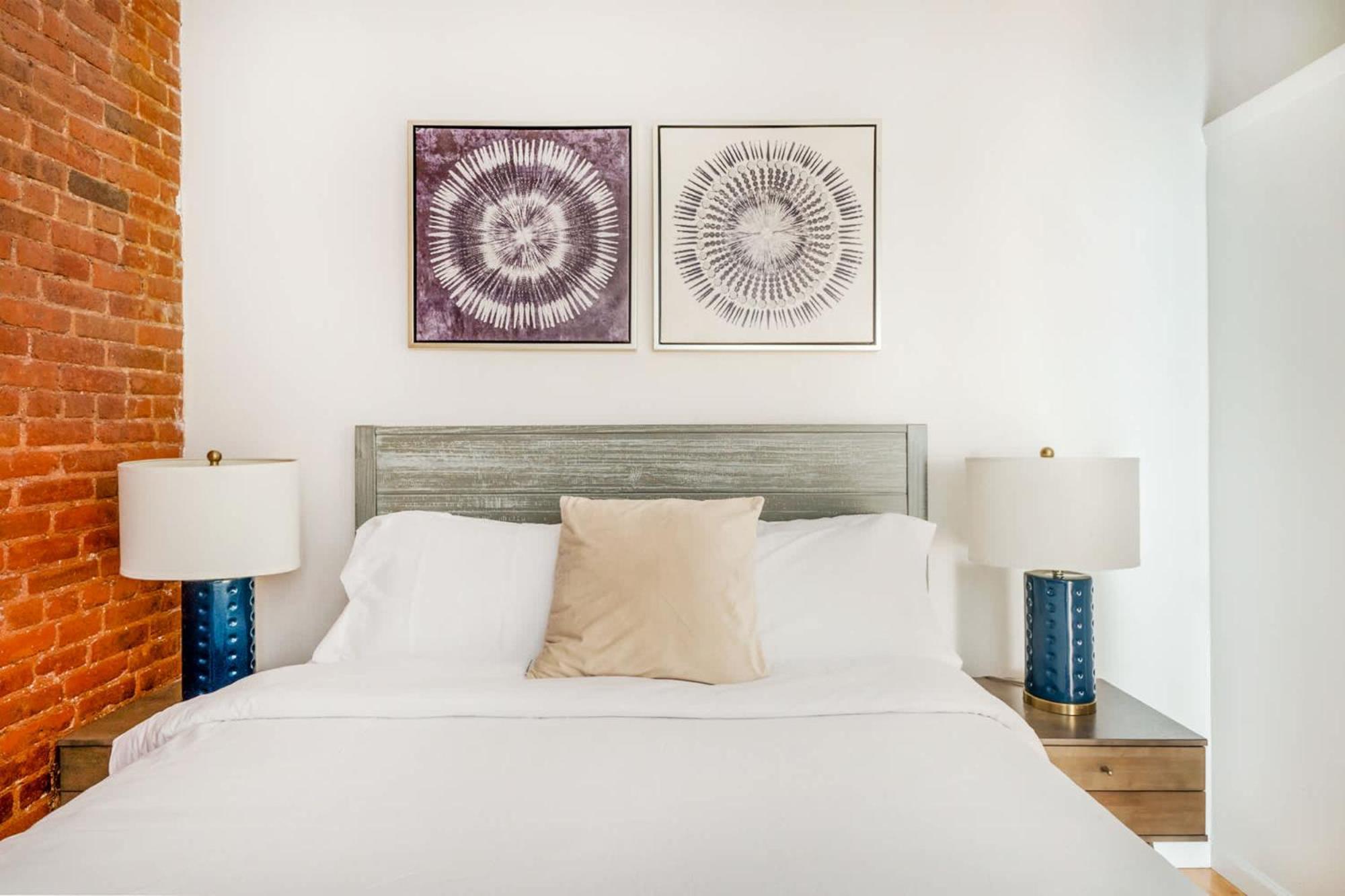 454-4r New 2br Prime Midtown Value Sleeps 5 Apartment *